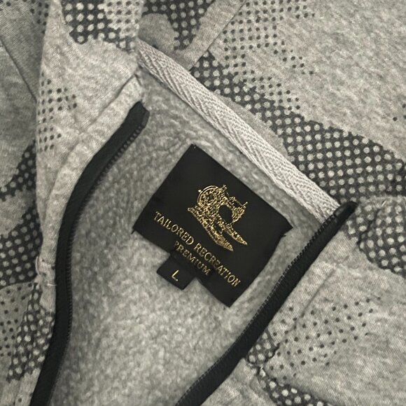 NEVER WORN. GREY CAMOUFLAGE TRACK SUIT SIZE LARGE. - Picture 4 of 7